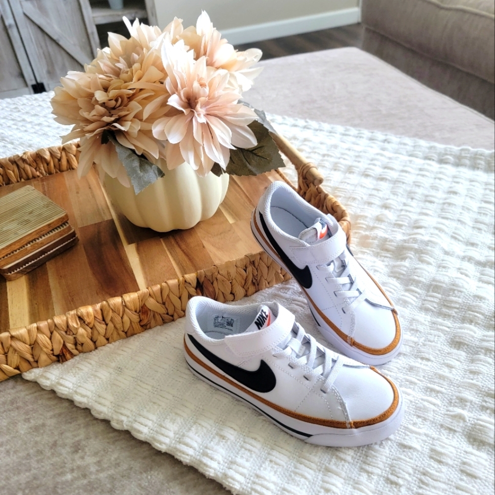 Kids Nike Courts